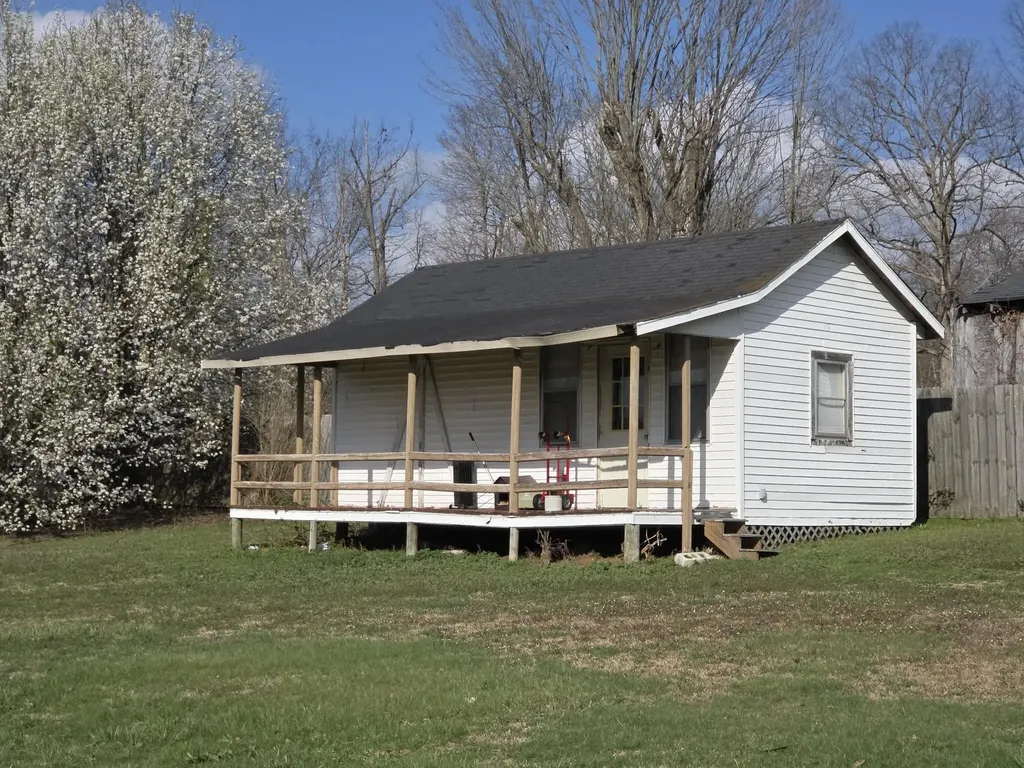 5205 Fike Road Waco KY 40385