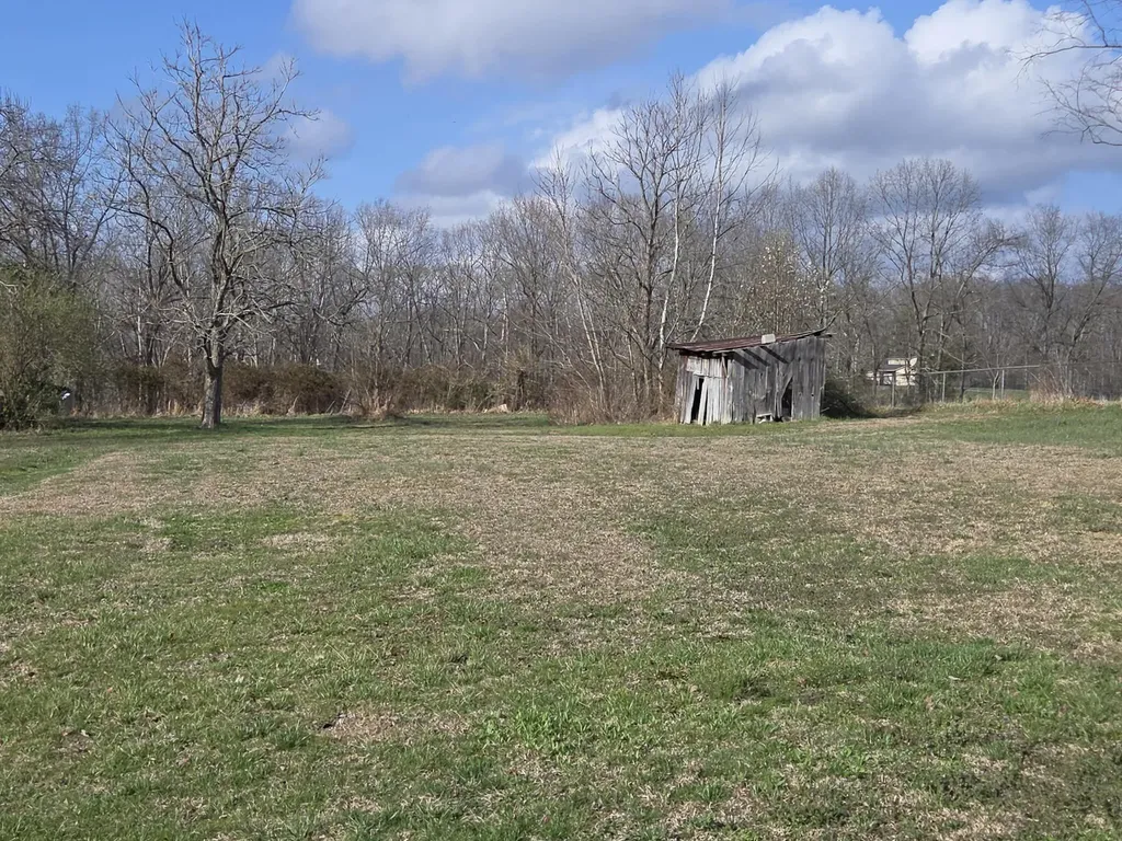 5205 Fike Road Waco KY 40385