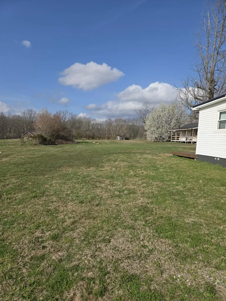 5205 Fike Road Waco KY 40385