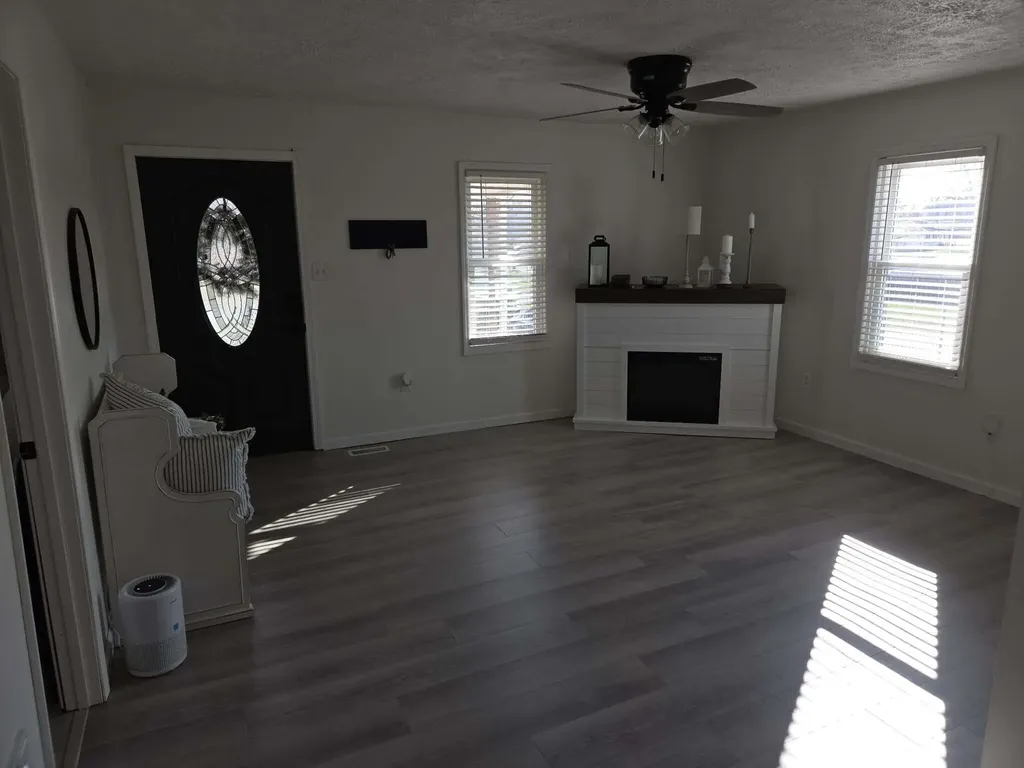 5205 Fike Road Waco KY 40385