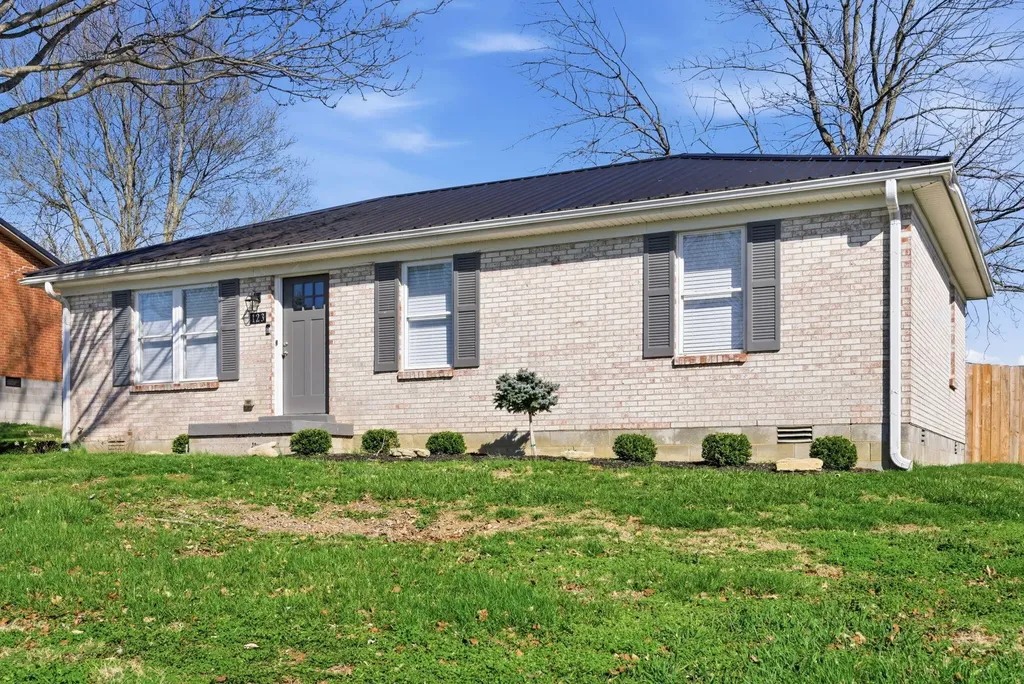 123 Miles Drive Lancaster KY 40444