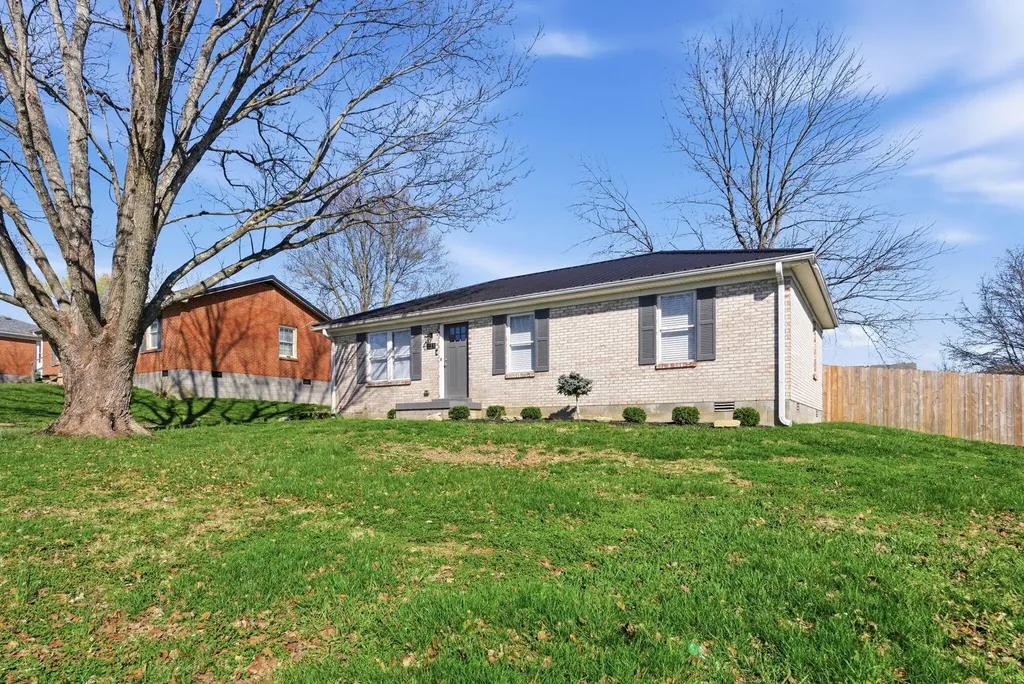 123 Miles Drive Lancaster KY 40444
