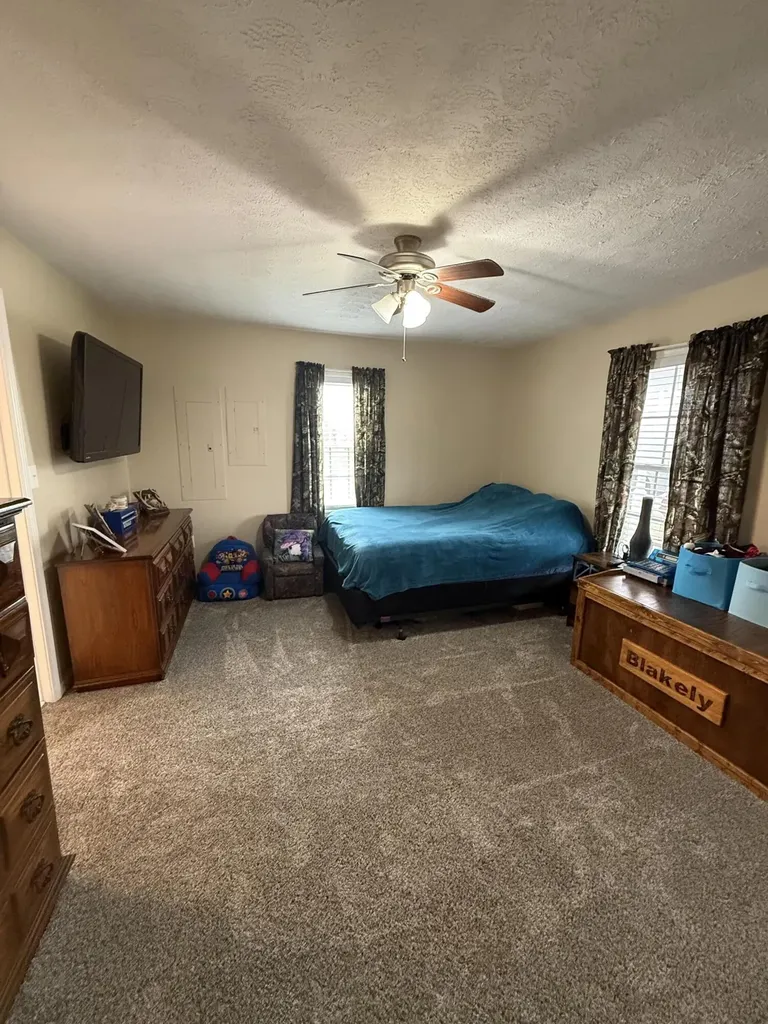 230 Johnson Road Waynesburg KY 40489