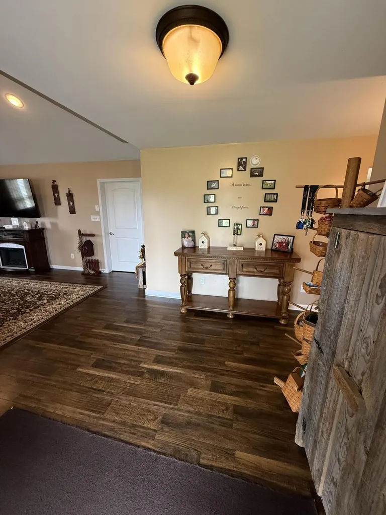230 Johnson Road Waynesburg KY 40489