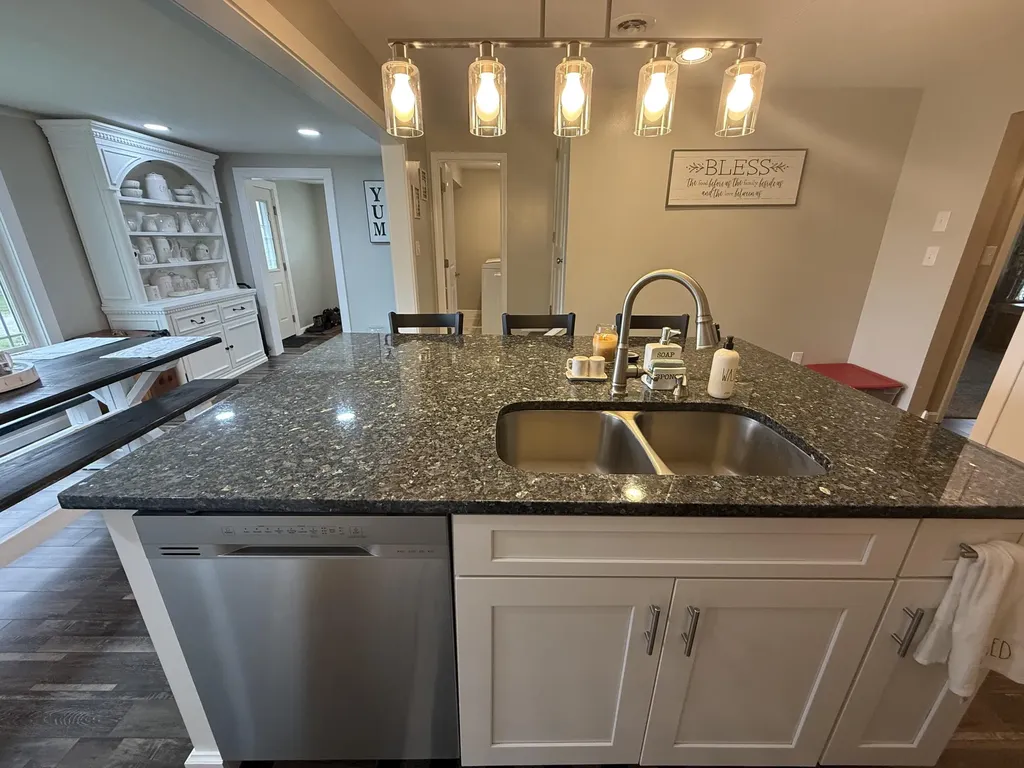 230 Johnson Road Waynesburg KY 40489