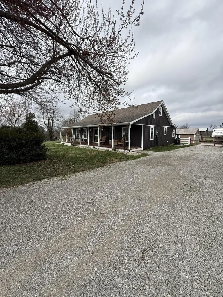 230 Johnson Road Waynesburg KY 40489