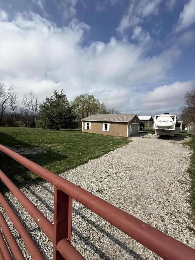 230 Johnson Road Waynesburg KY 40489