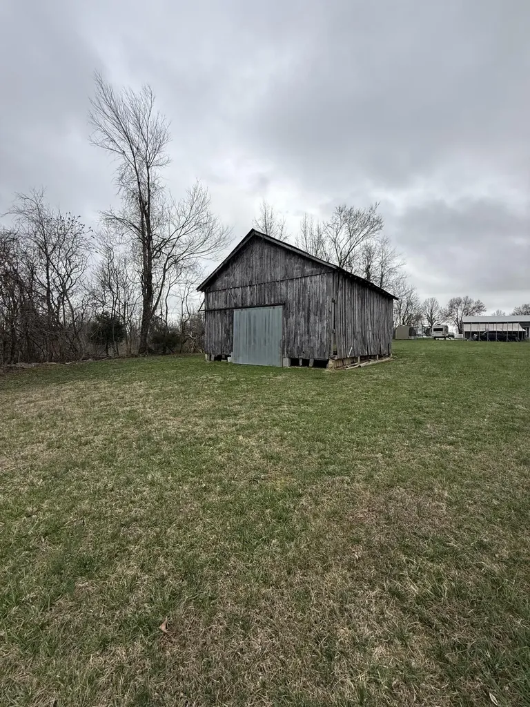 230 Johnson Road Waynesburg KY 40489