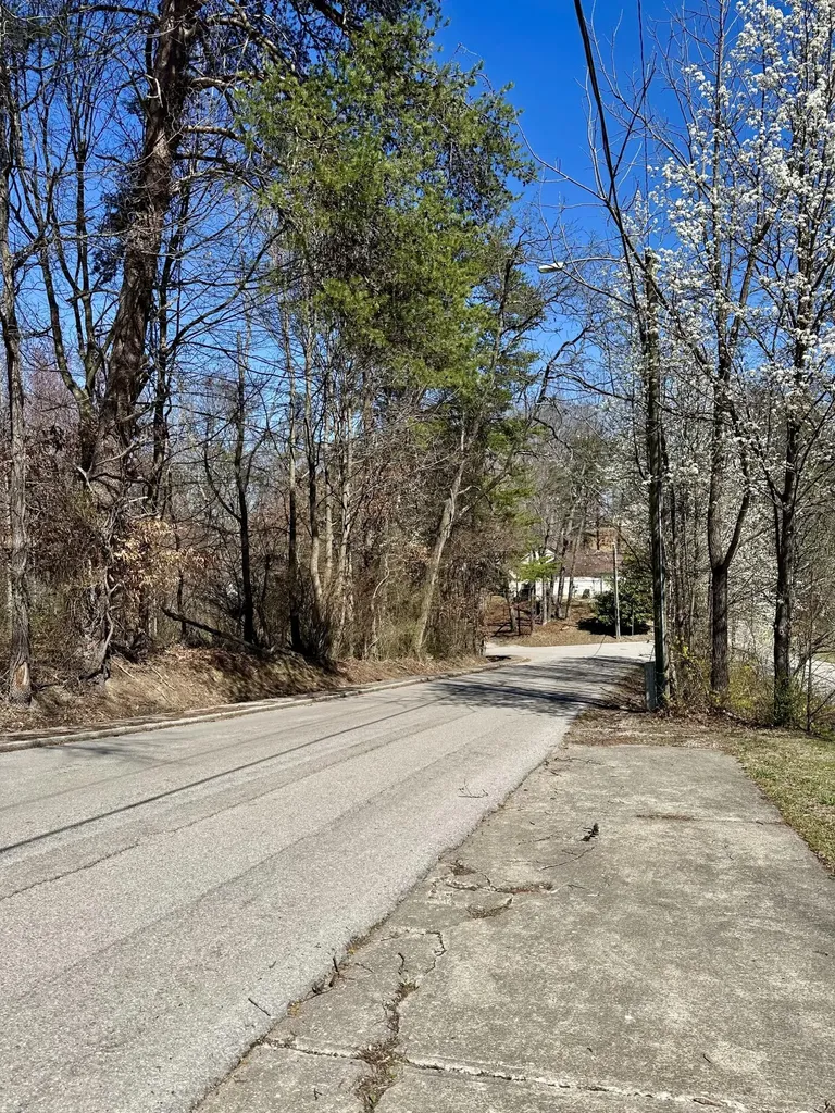 604 E 9th Street London KY 40741