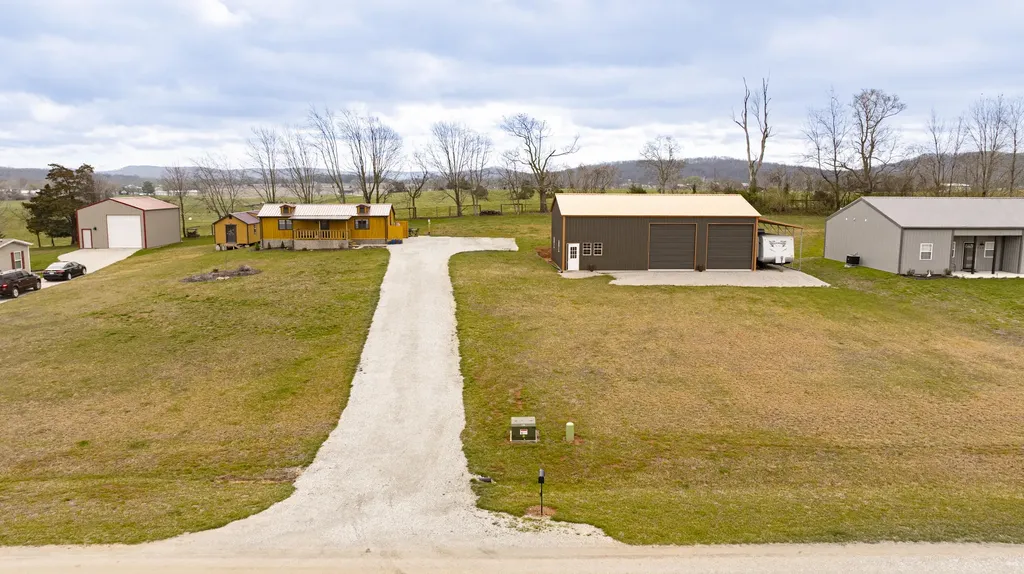 225 Lighthouse Road Monticello KY 42633
