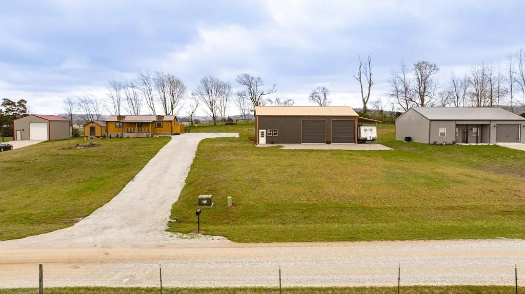 225 Lighthouse Road Monticello KY 42633