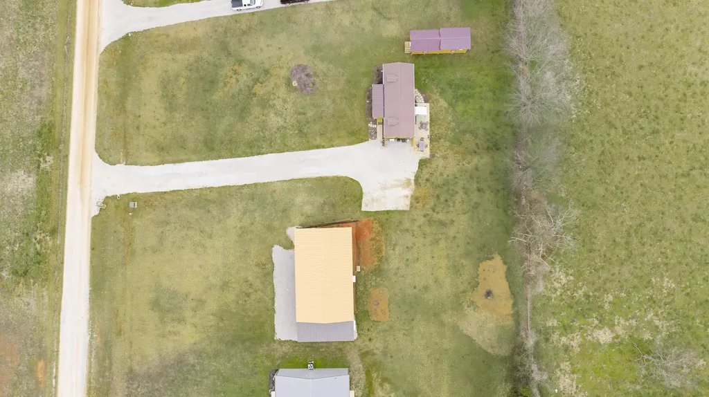 225 Lighthouse Road Monticello KY 42633