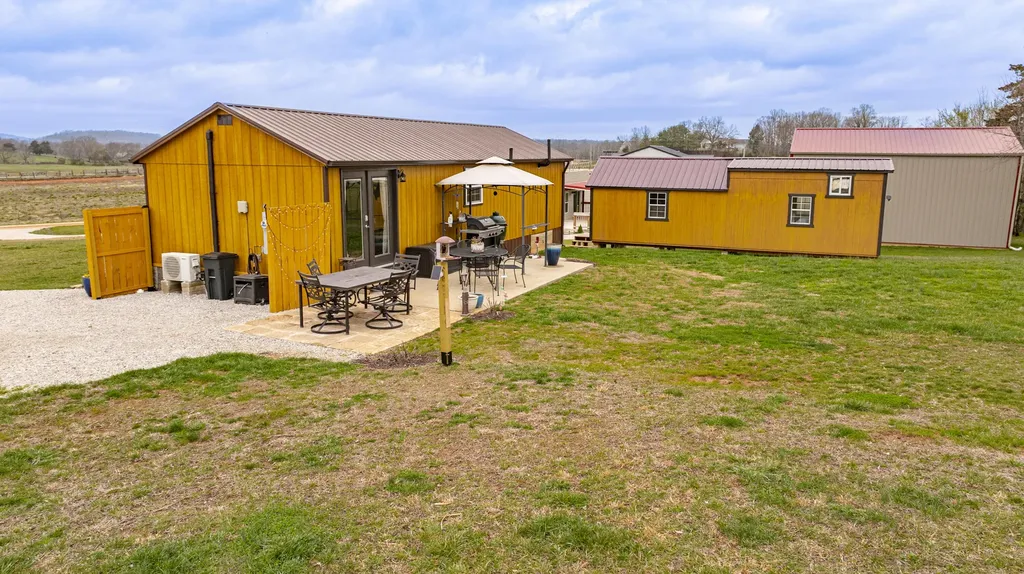 225 Lighthouse Road Monticello KY 42633