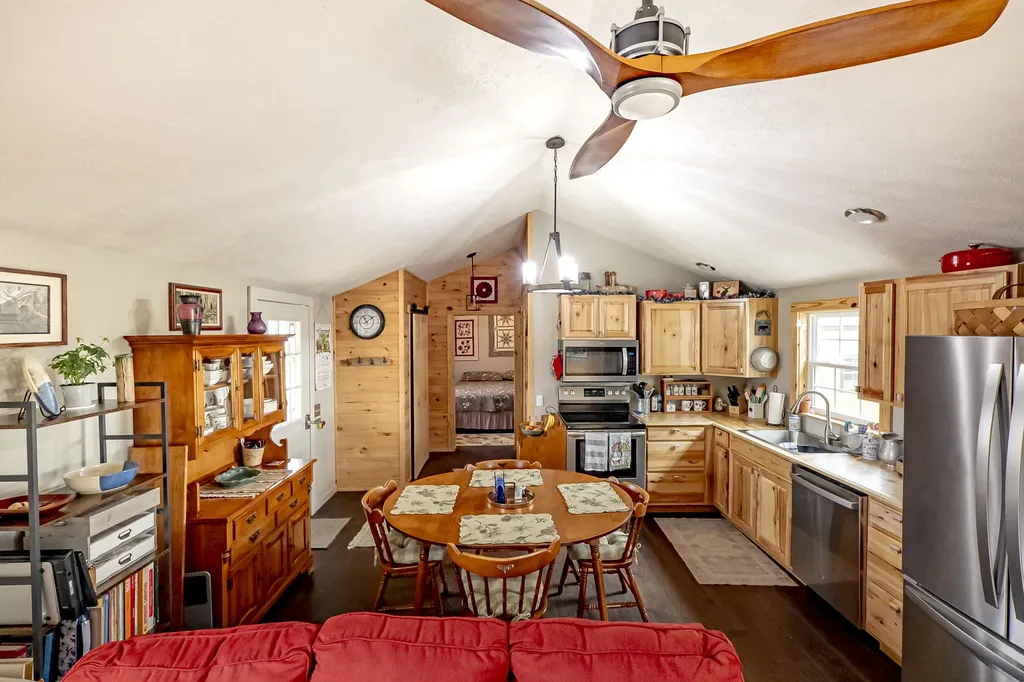 225 Lighthouse Road Monticello KY 42633
