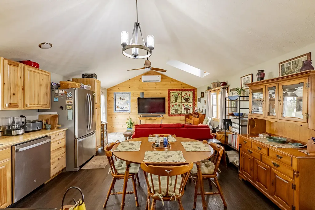 225 Lighthouse Road Monticello KY 42633