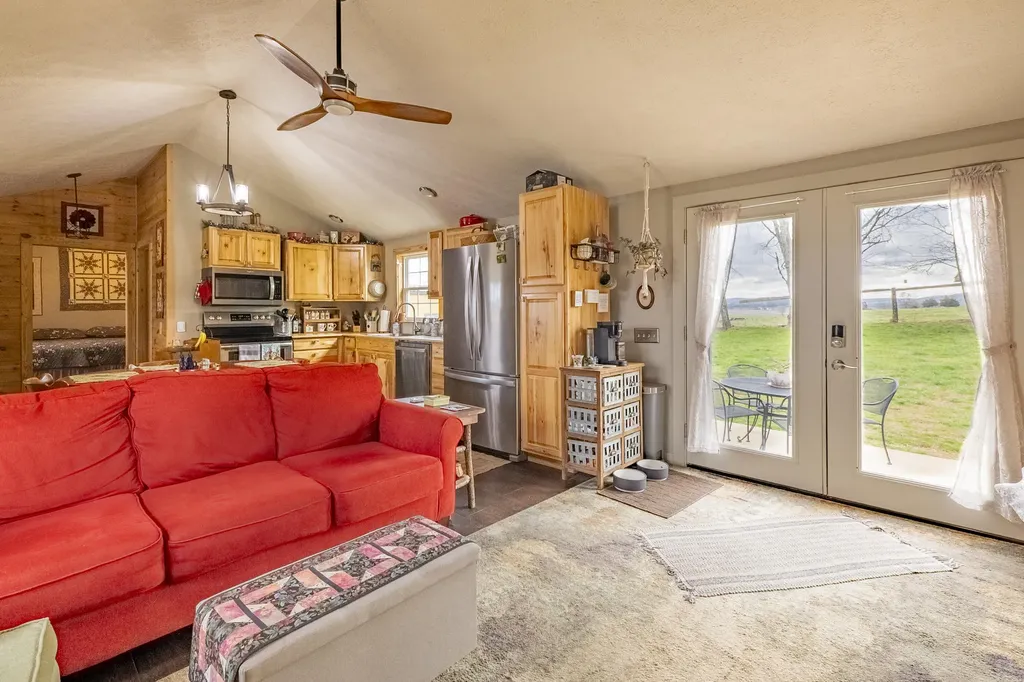225 Lighthouse Road Monticello KY 42633