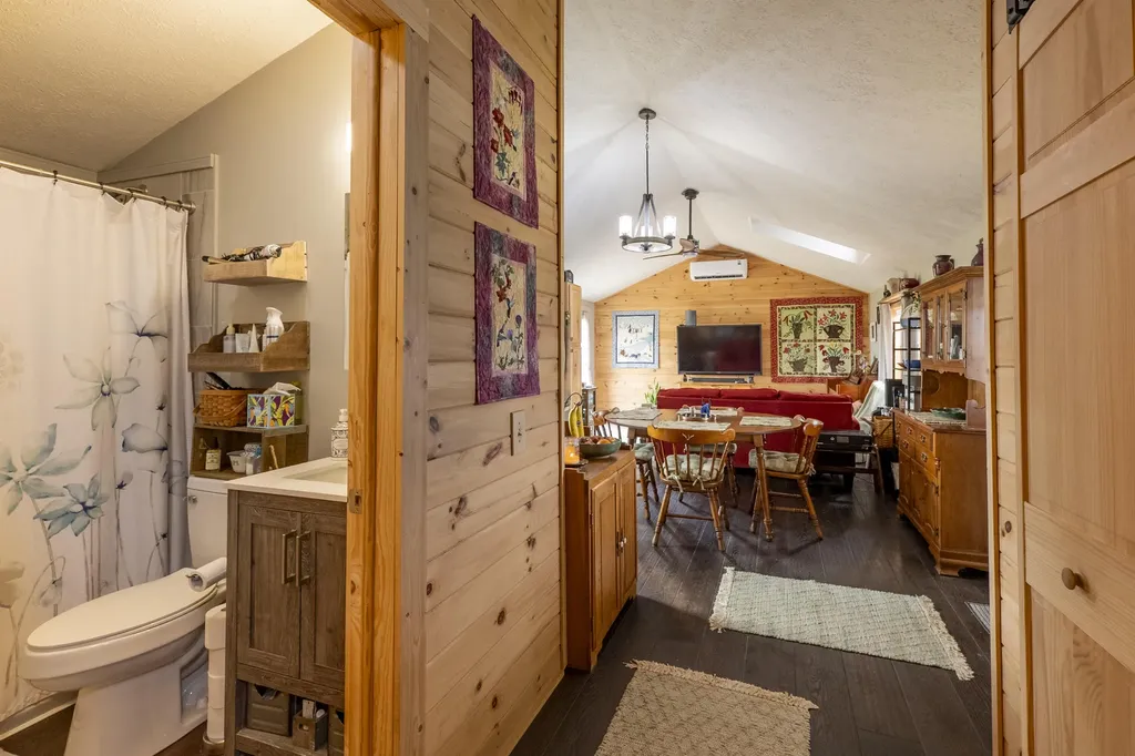 225 Lighthouse Road Monticello KY 42633