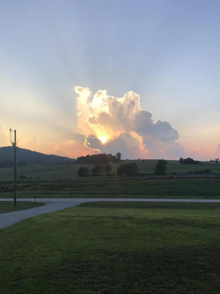 225 Lighthouse Road Monticello KY 42633