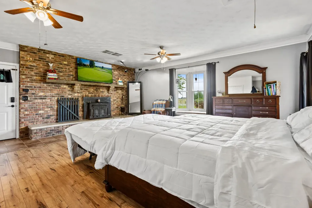 64 Coskery Pike Flemingsburg KY 41041