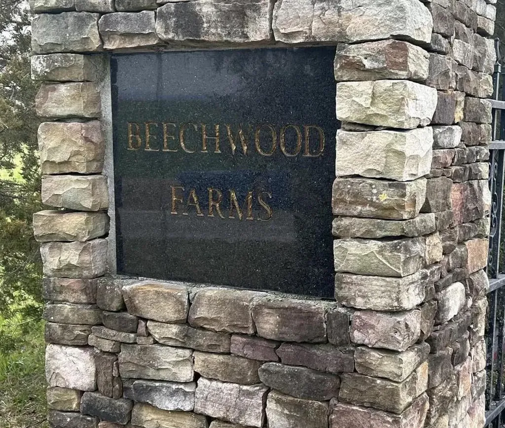 700 Beechwood Drive Nancy KY 42544