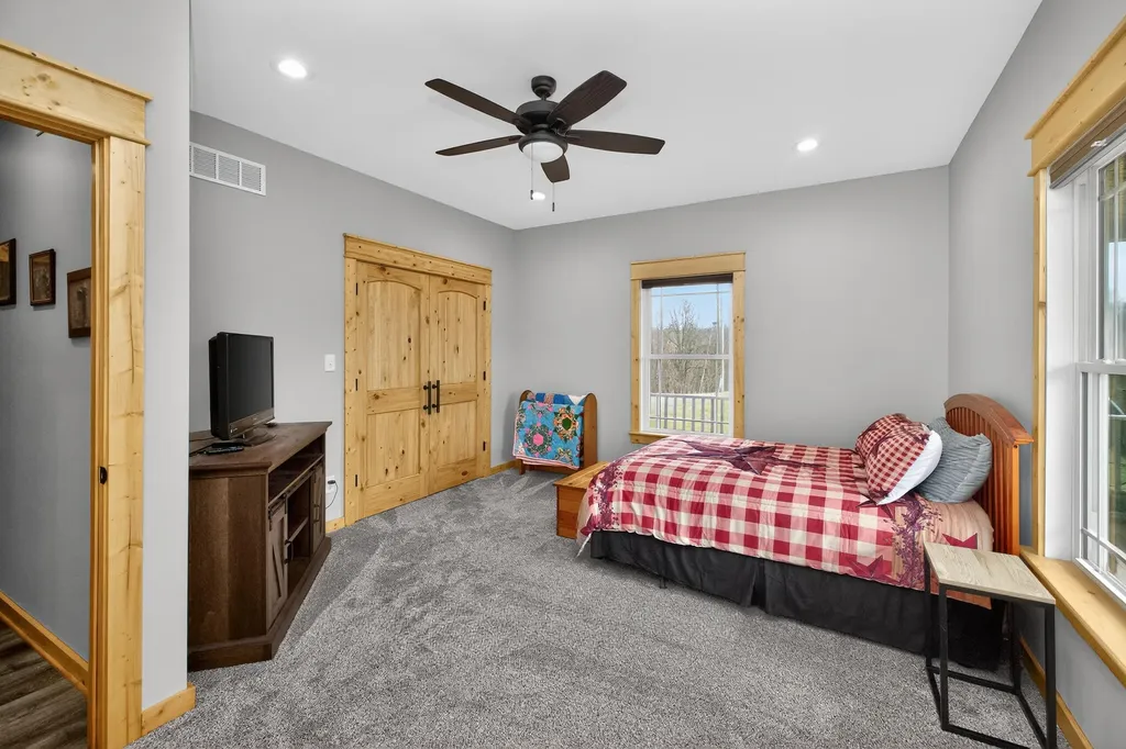 1290 Johnson Road Harrodsburg KY 40330