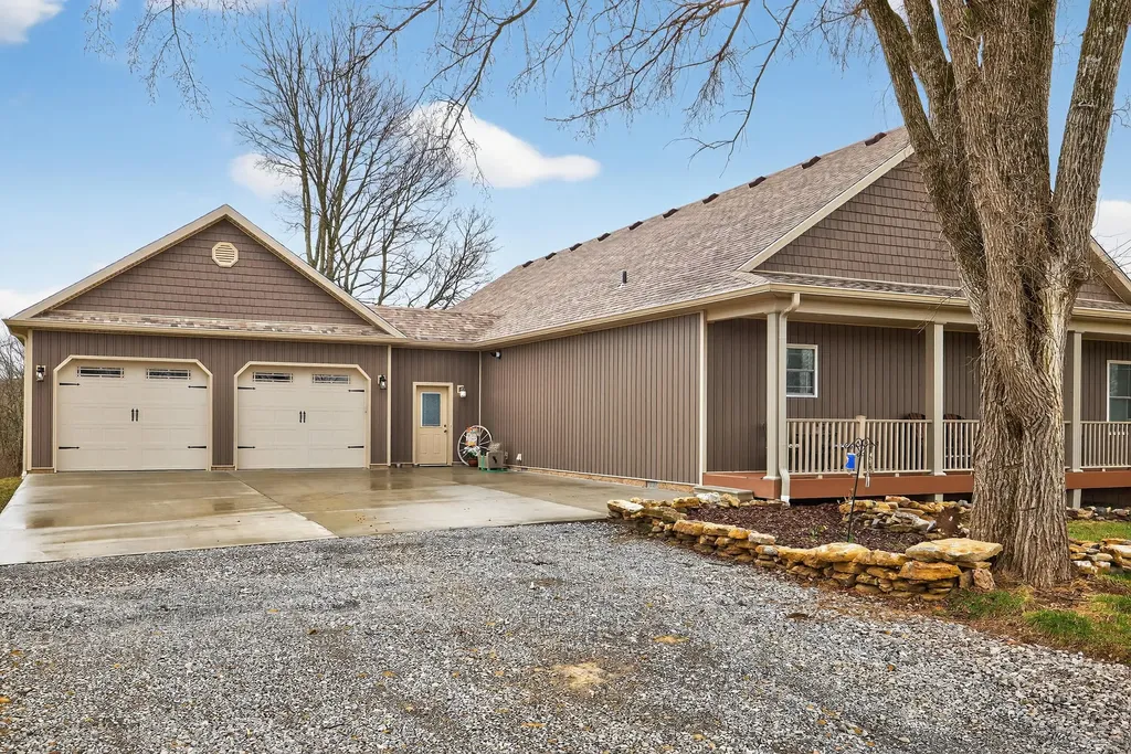 1290 Johnson Road Harrodsburg KY 40330