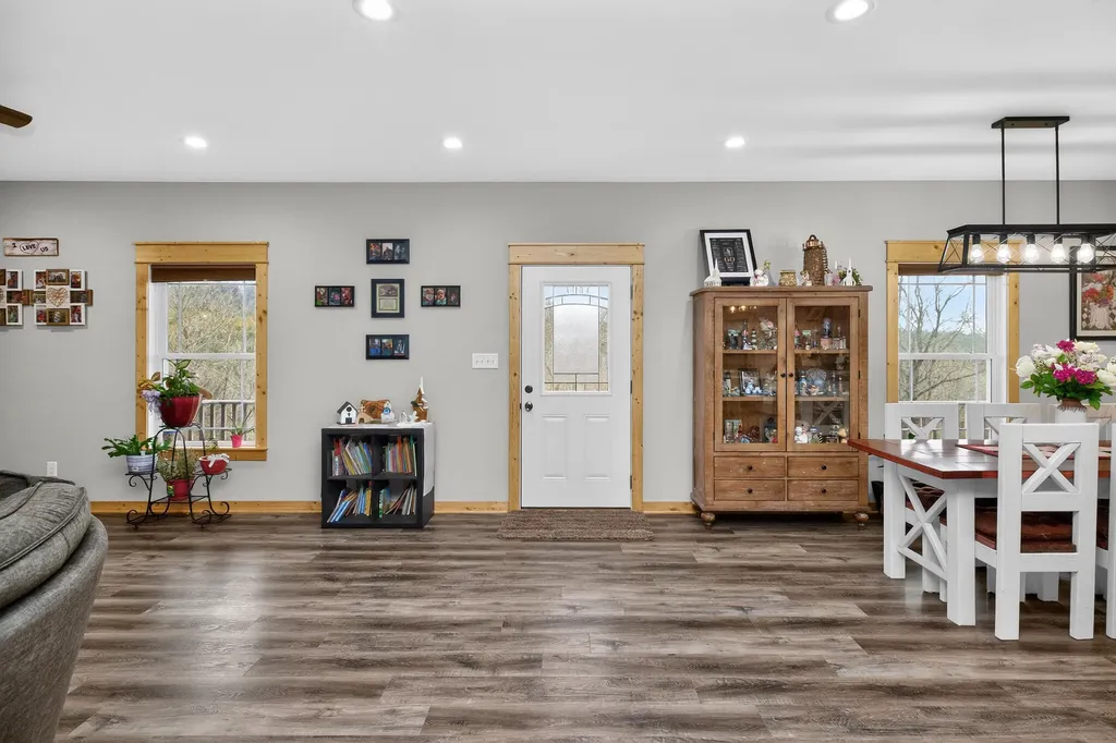 1290 Johnson Road Harrodsburg KY 40330