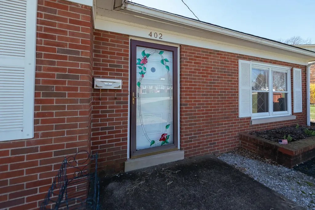 402 Hiawatha Trail Georgetown KY 40324