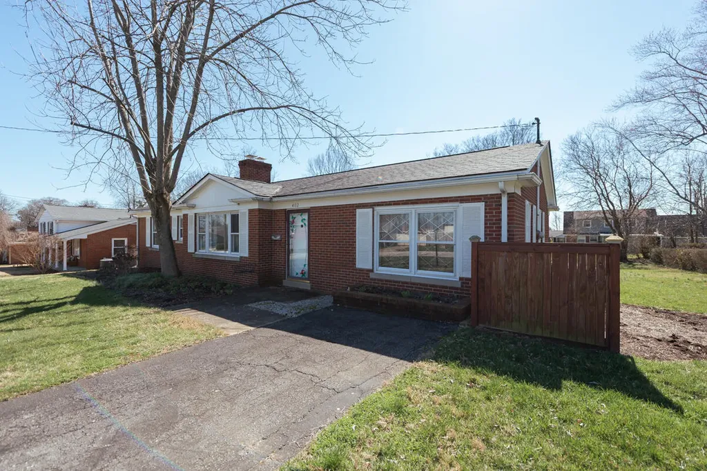 402 Hiawatha Trail Georgetown KY 40324