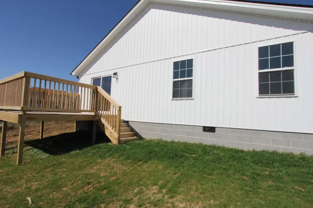 202 Charles Carr Drive Harrodsburg KY 40330