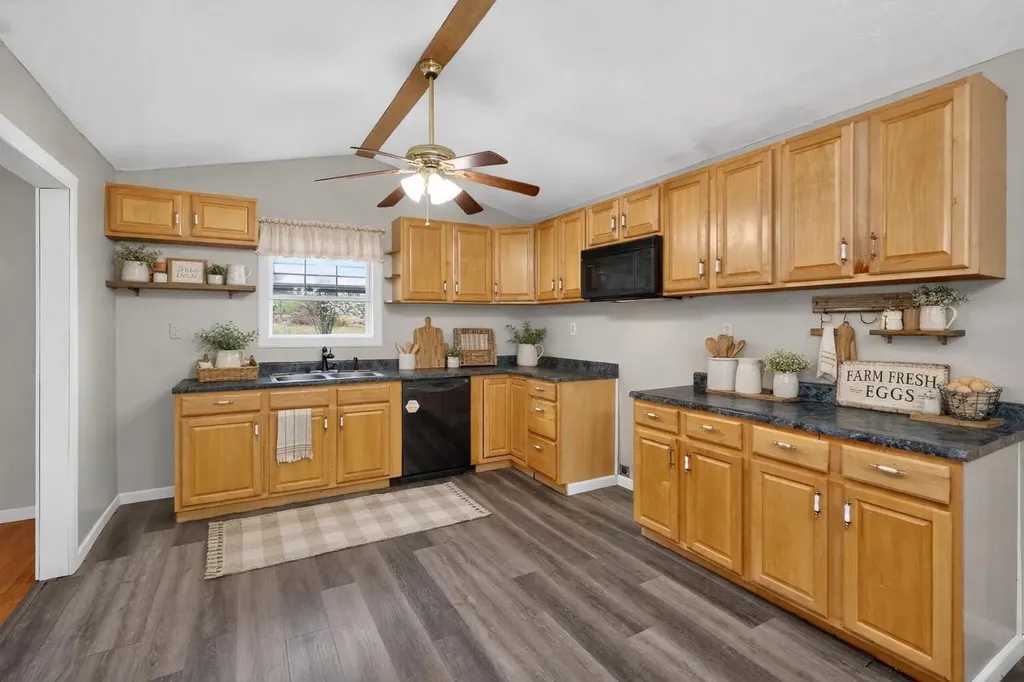 14 Braxton Lane Mt Vernon KY 40456