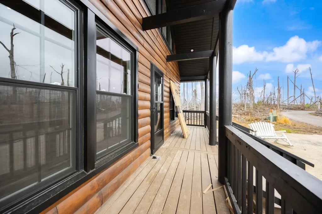 433 Woodlands Way Russell Springs KY 42642