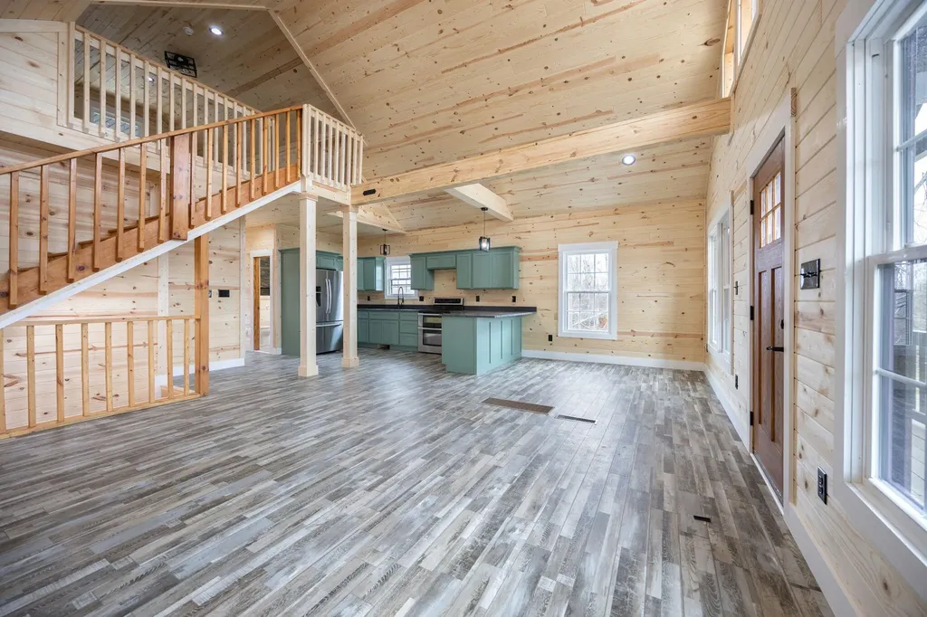 433 Woodlands Way Russell Springs KY 42642