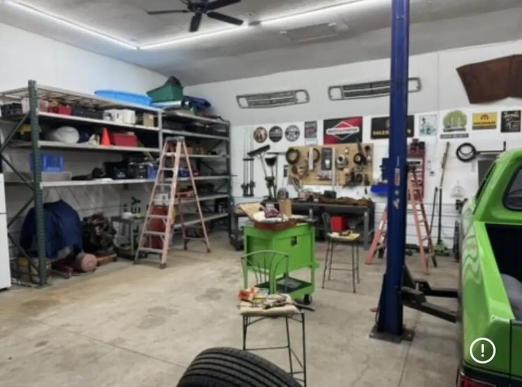 1566 U.s. 460 Frenchburg KY 40322