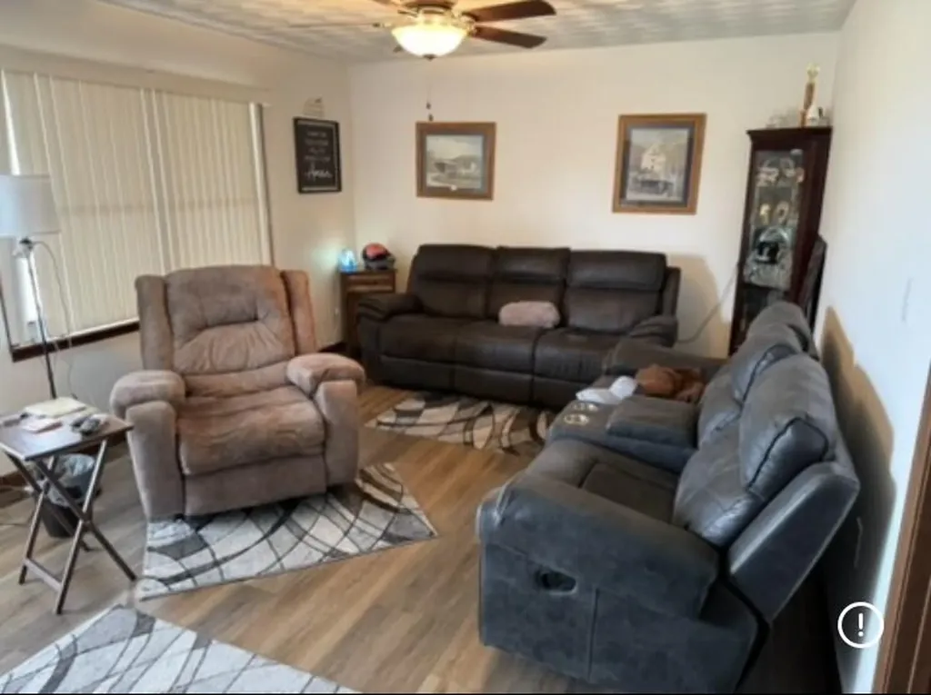 1566 U.s. 460 Frenchburg KY 40322