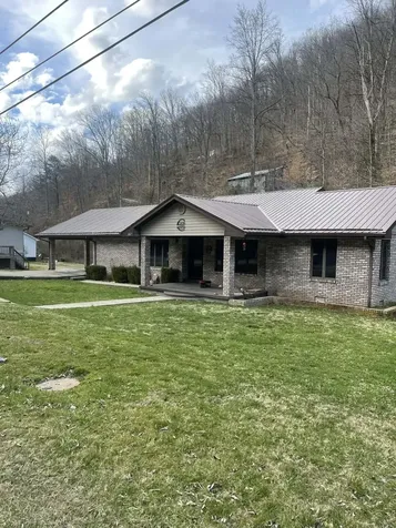 867 Highway 1148 Isom KY 41824