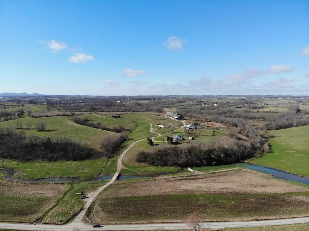 3820 Spencer Pike Mt Sterling KY 40353