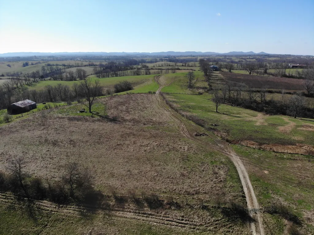 3820 Spencer Pike Mt Sterling KY 40353