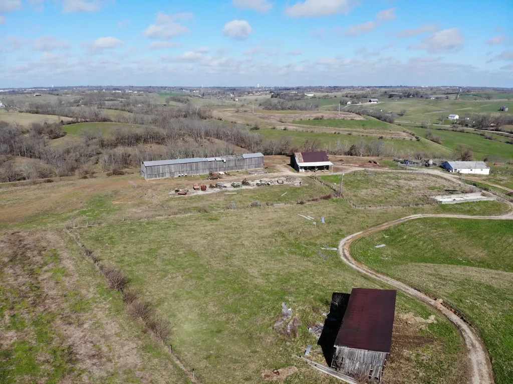 3820 Spencer Pike Mt Sterling KY 40353