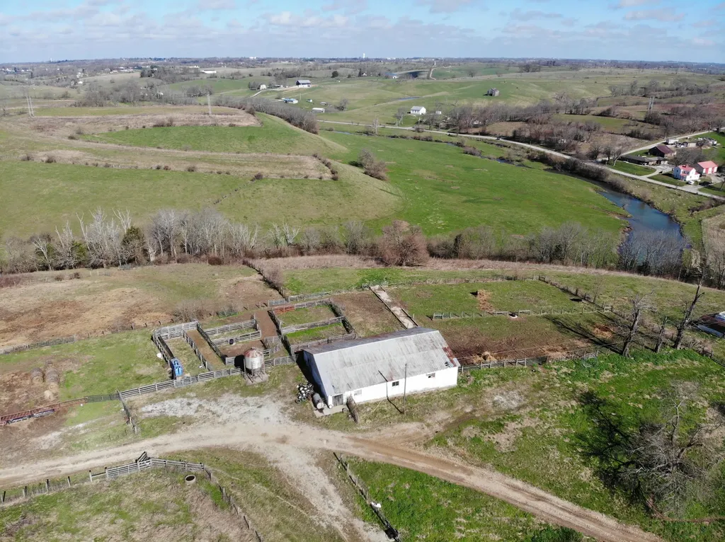 3820 Spencer Pike Mt Sterling KY 40353