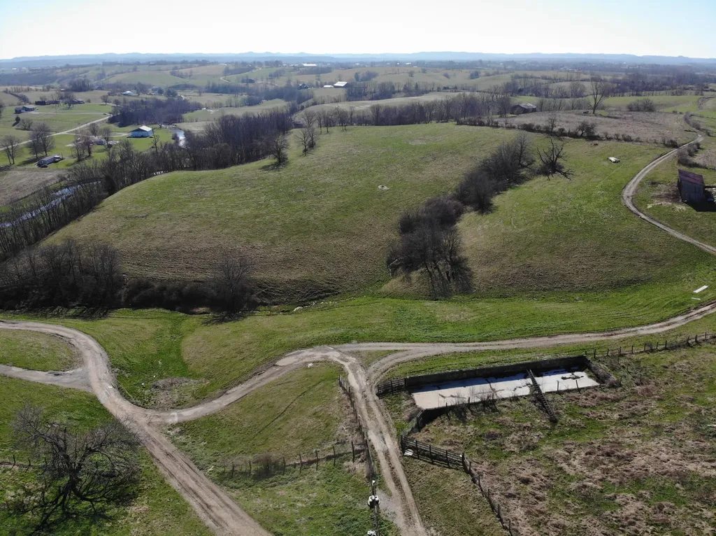 3820 Spencer Pike Mt Sterling KY 40353