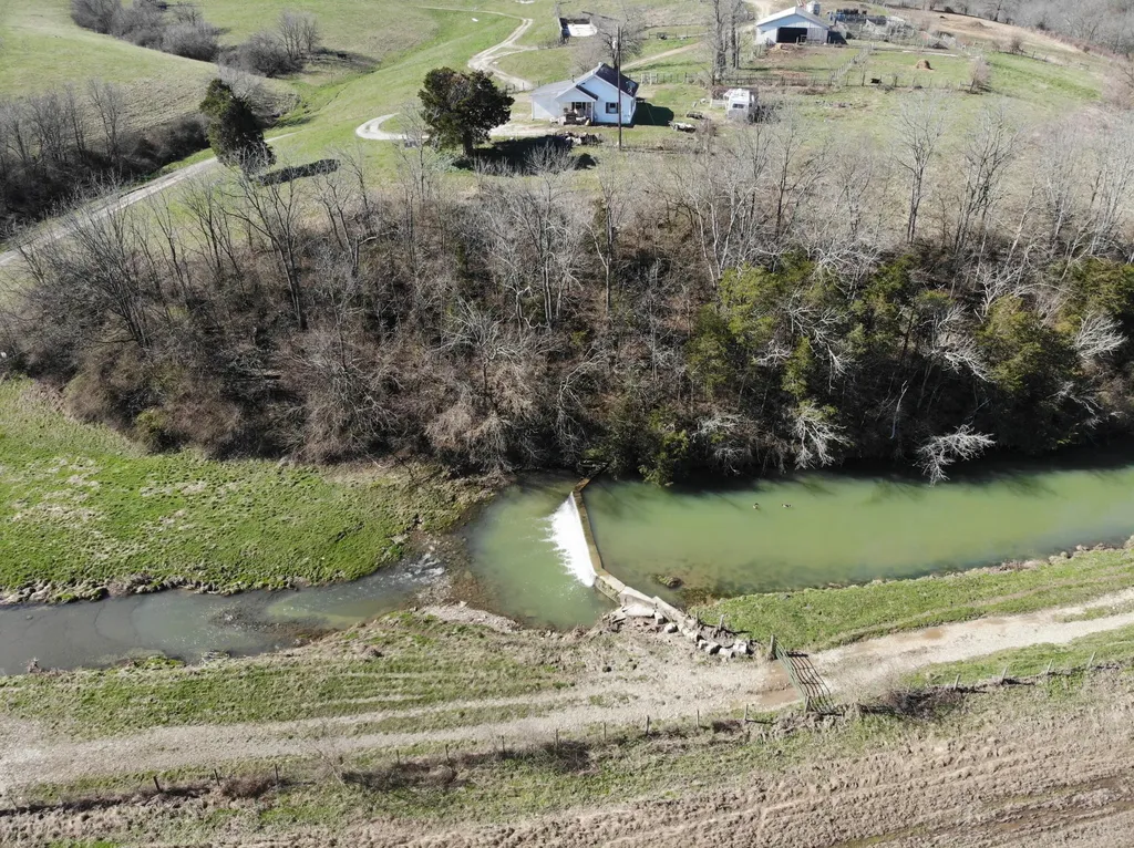 3820 Spencer Pike Mt Sterling KY 40353