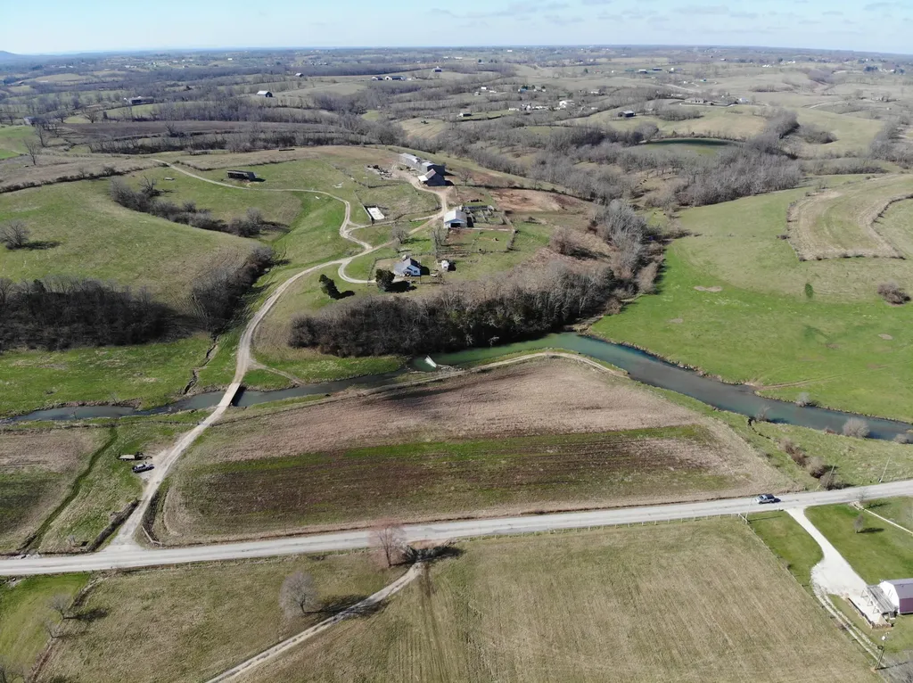 3820 Spencer Pike Mt Sterling KY 40353