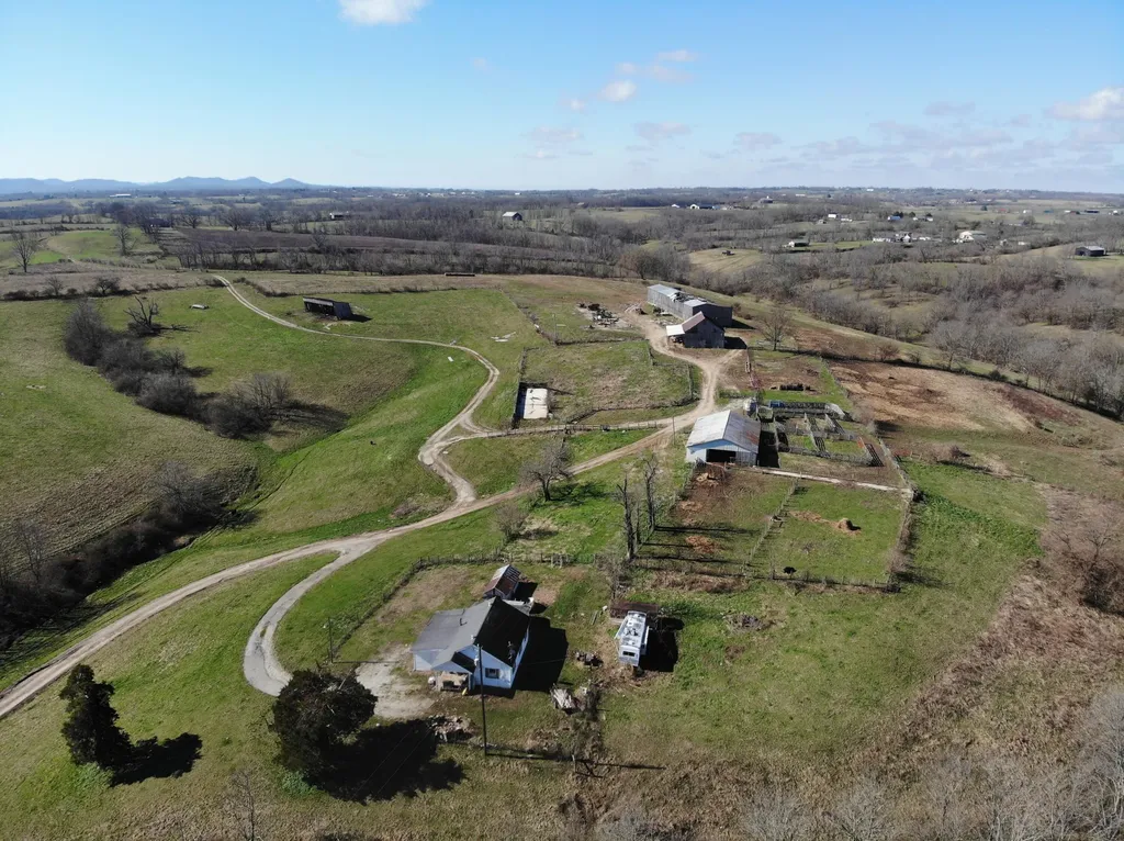 3820 Spencer Pike Mt Sterling KY 40353