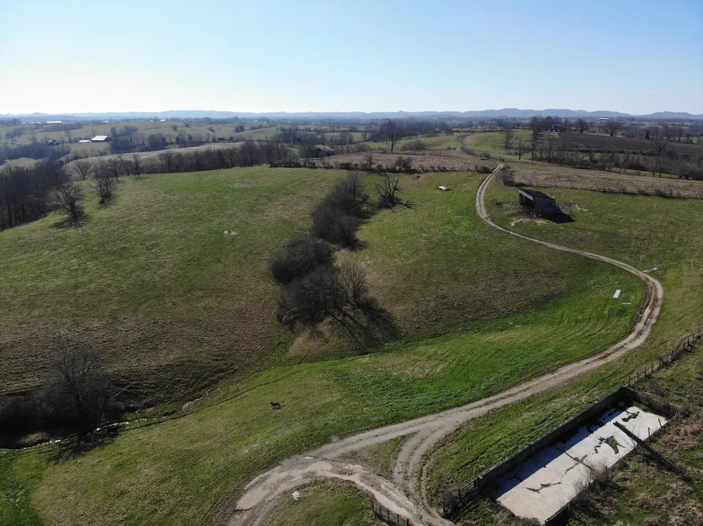 3820 Spencer Pike Mt Sterling KY 40353