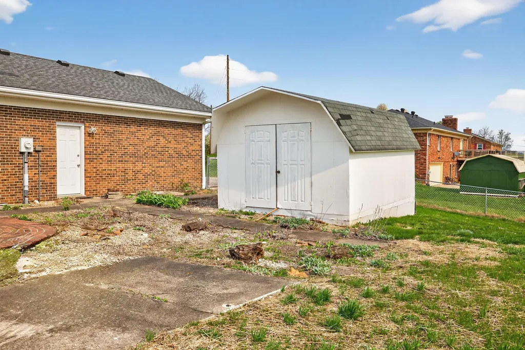 316 Sugar Creek Road Lancaster KY 40444