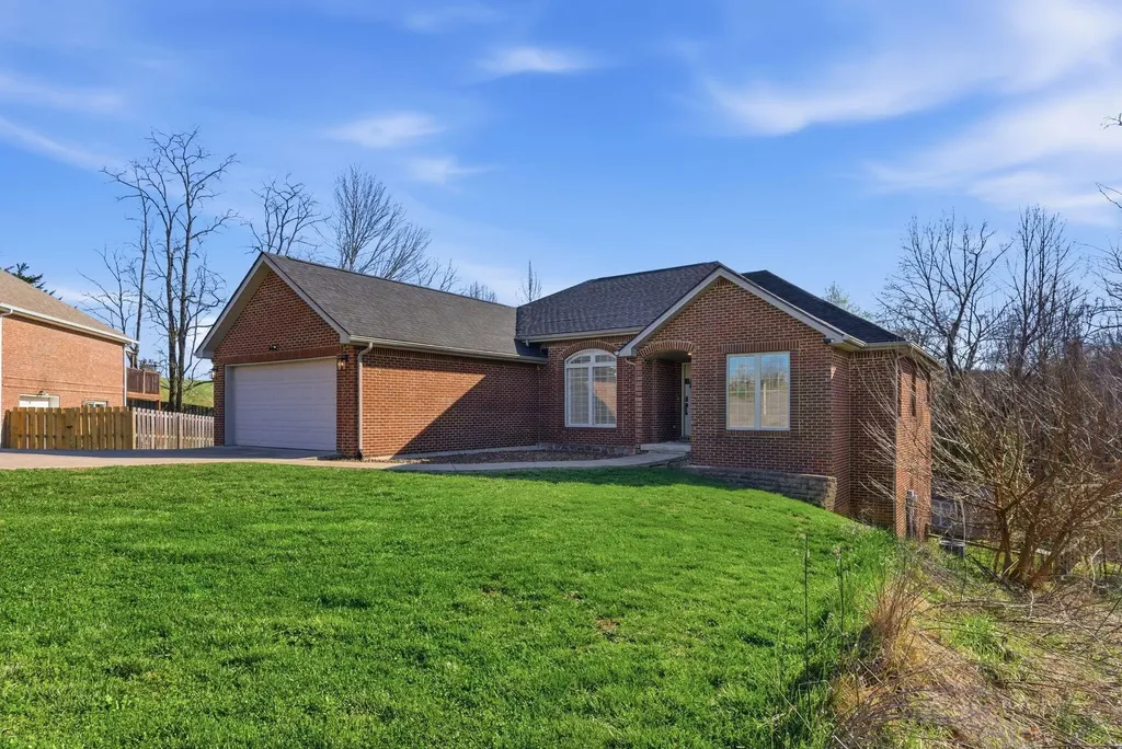 76 Connors Way Somerset KY 42503