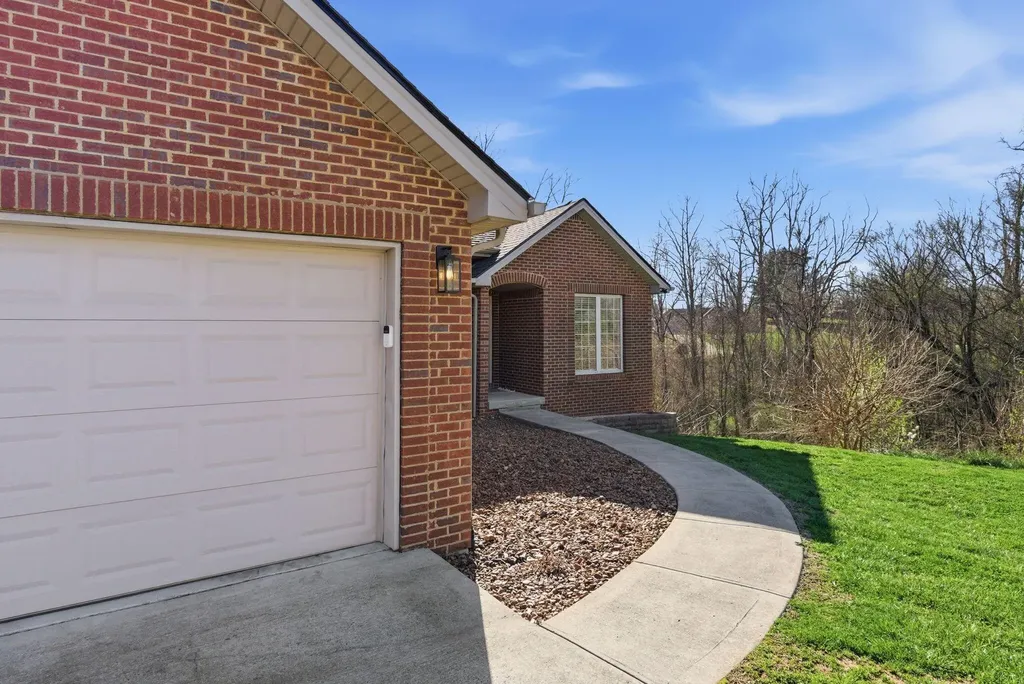 76 Connors Way Somerset KY 42503