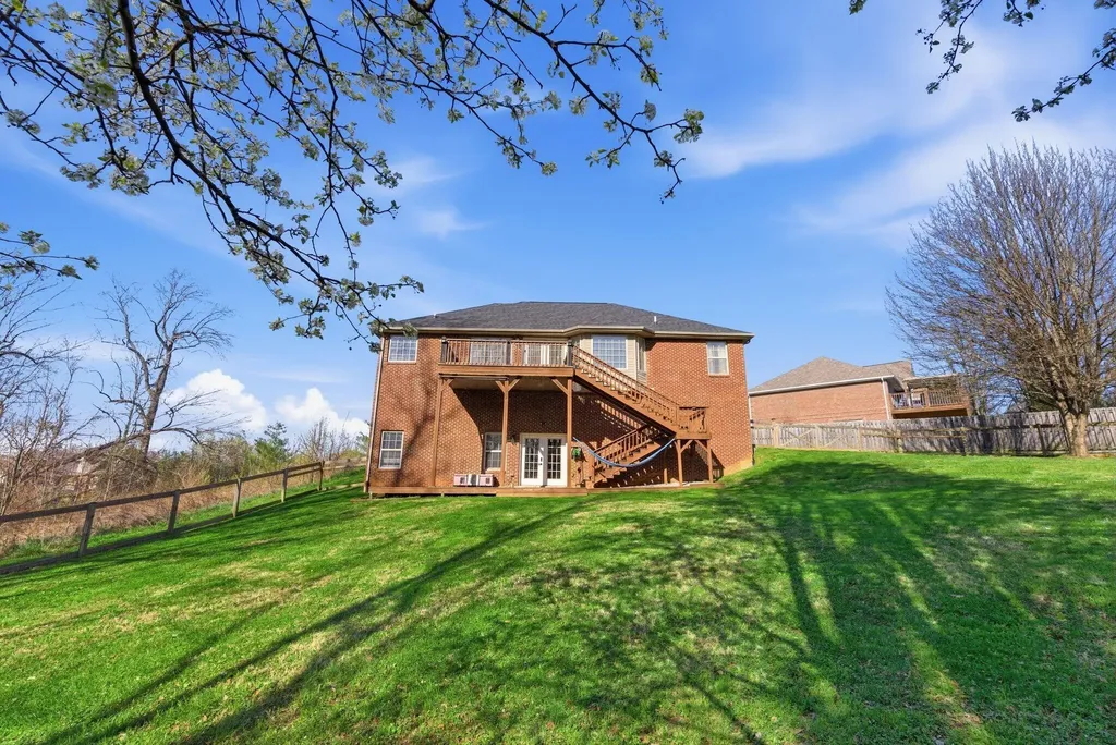 76 Connors Way Somerset KY 42503