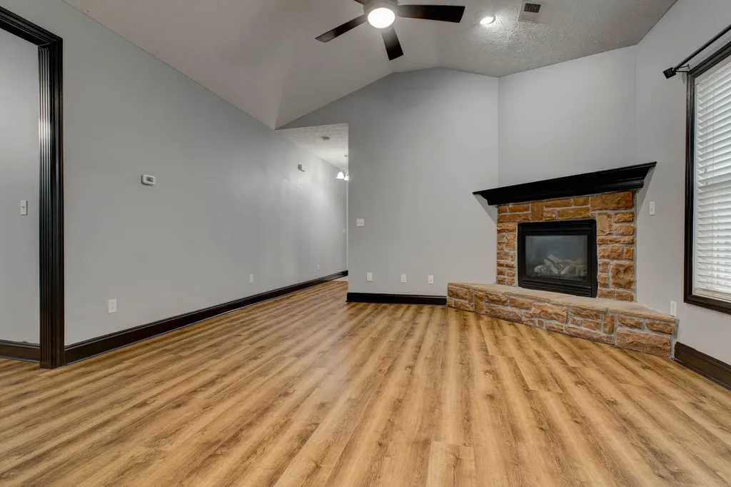101 Candlelight Boulevard Georgetown KY 40324